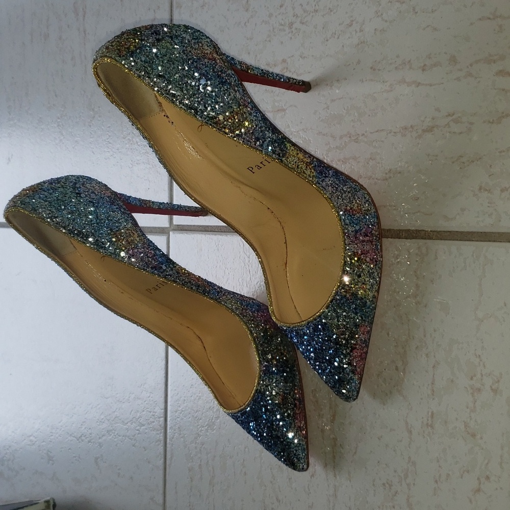 Christian louboutin glitter heels ...size 37 1/2.... Excellent condition! - Picture 2 of 9